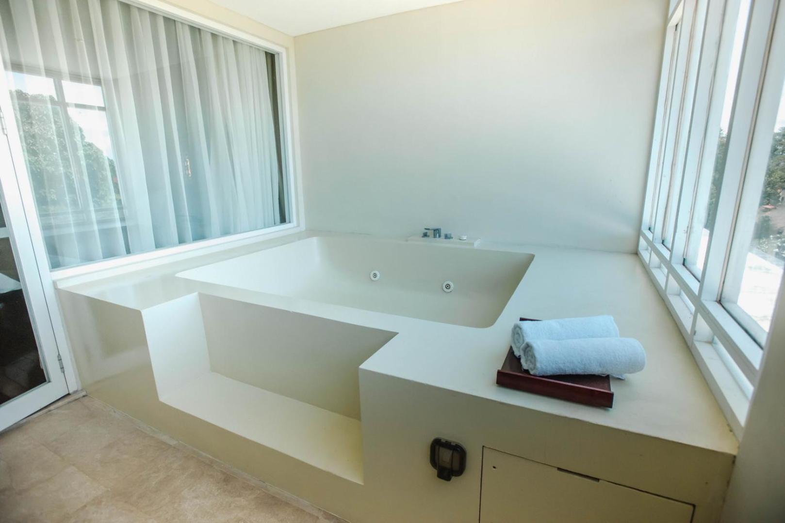 Resort Watujimbar 4*